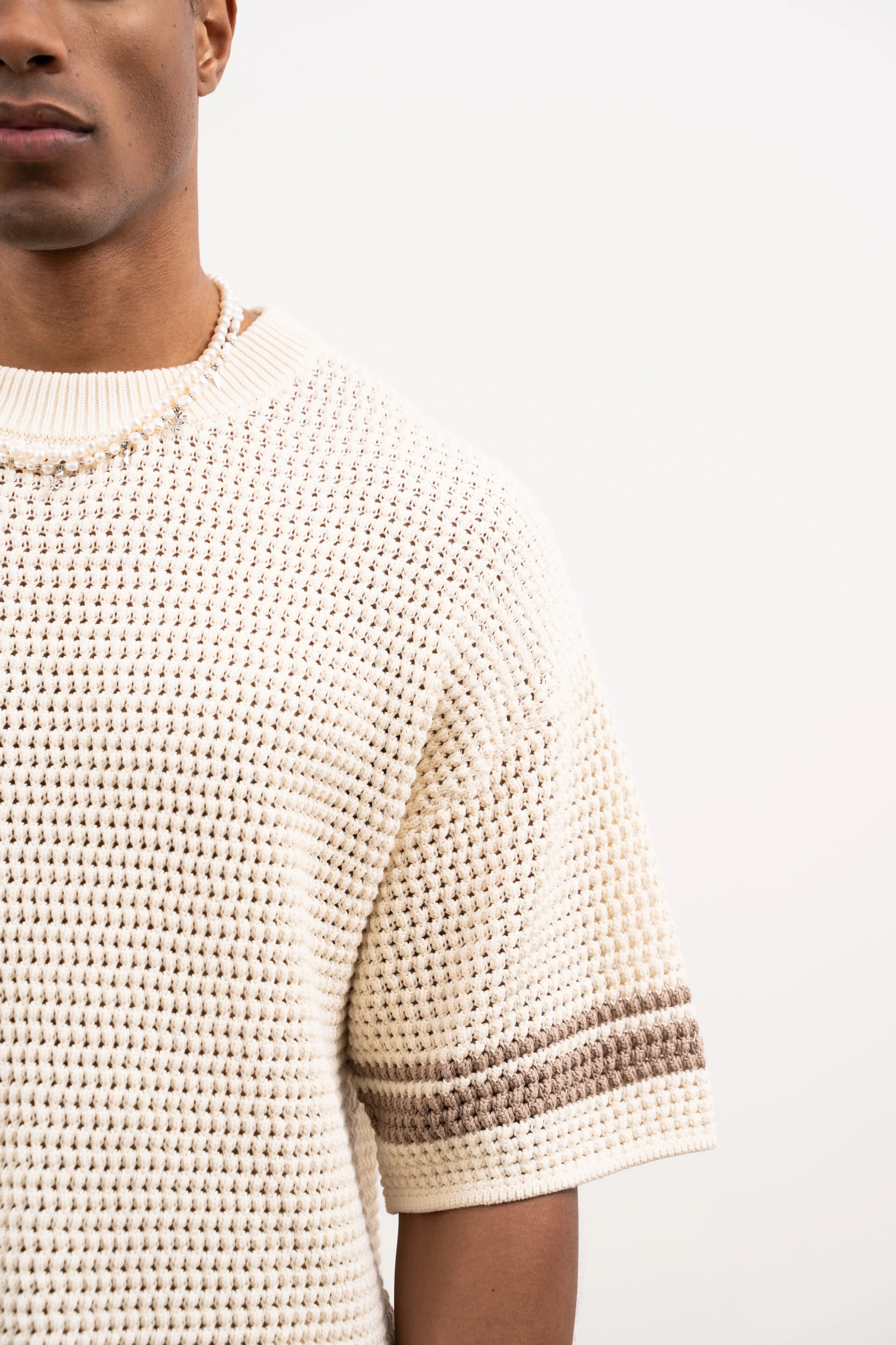 CROCHET KNITTED CONTRAST STRIPE T-SHIRT - OFF WHITE