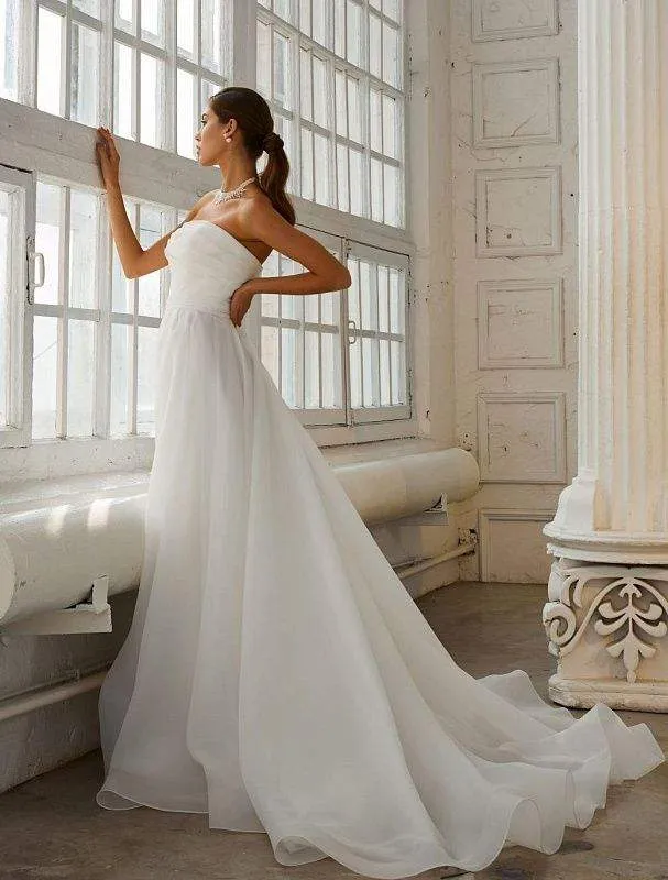 Duck White Wedding Dress