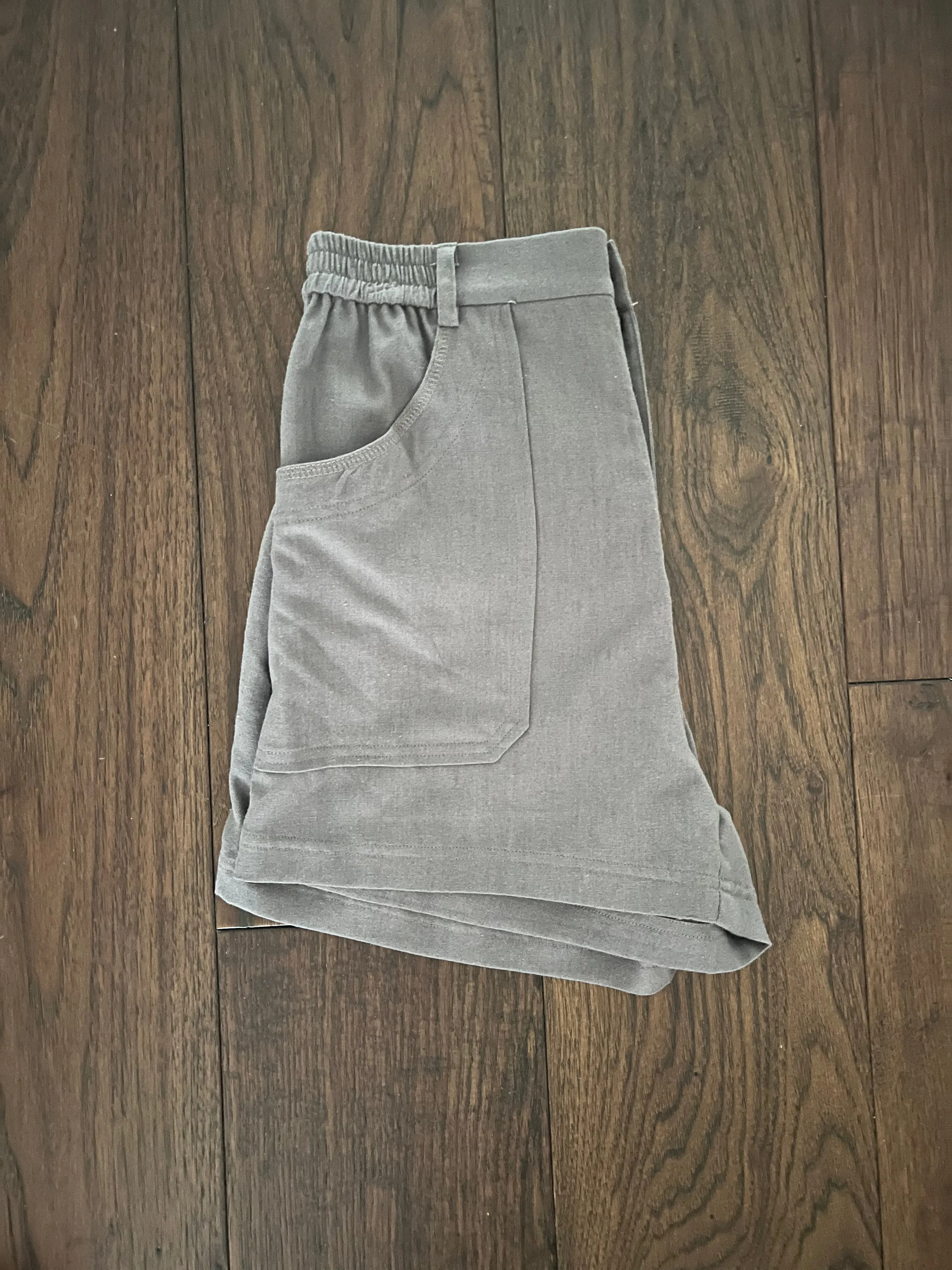 Linen Shorts with Pockets